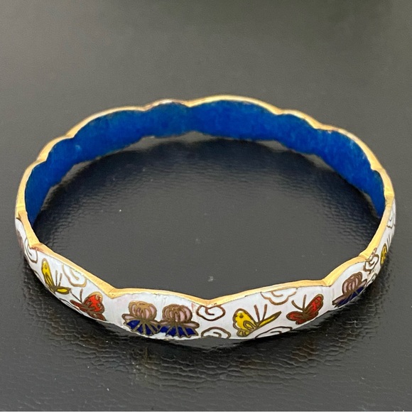 Vintage Chinese Cloisonné White Blue Enamel Butterfly Bangle Bracelet 33g. - Picture 2 of 11